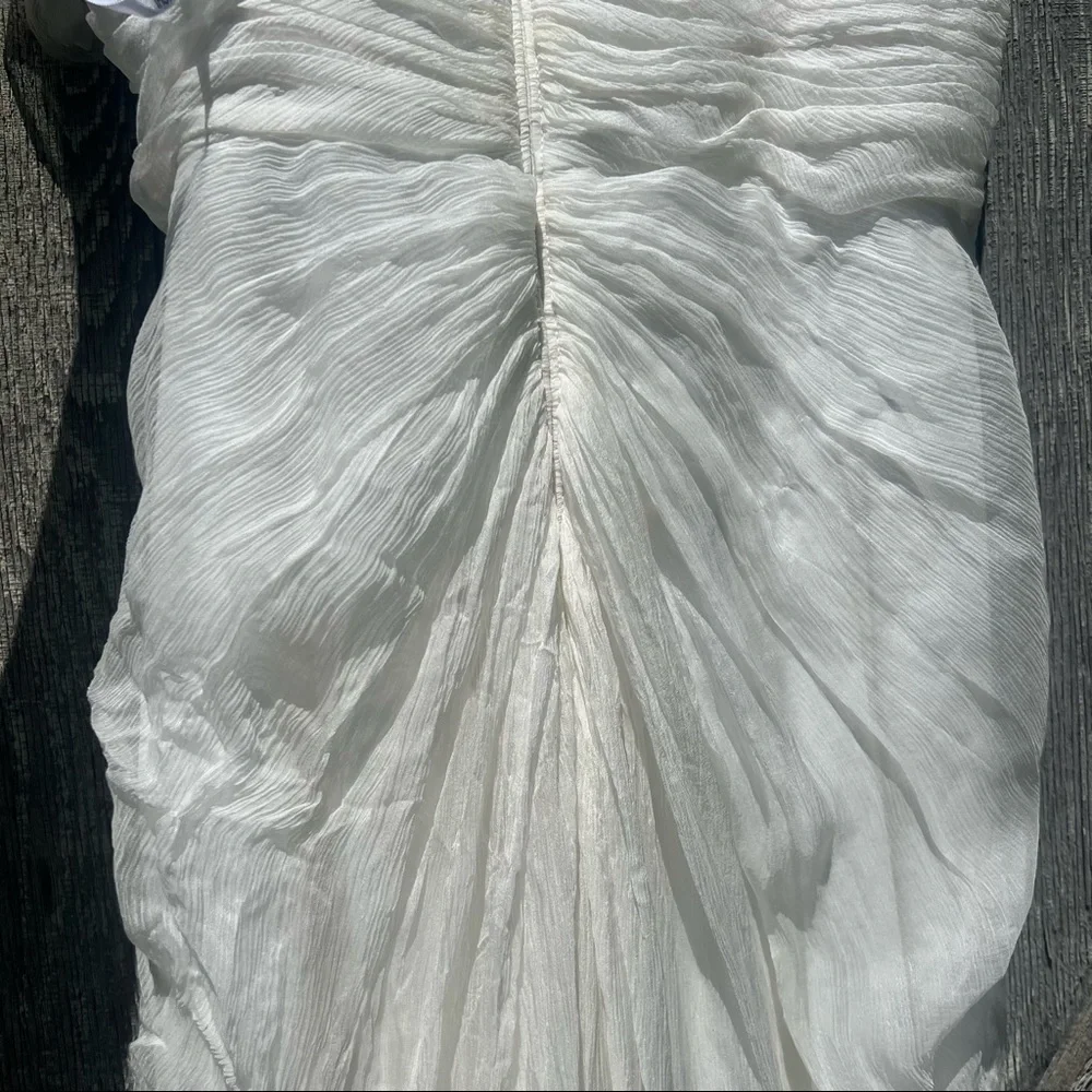 Tadashi Shoji Wedding Dress​